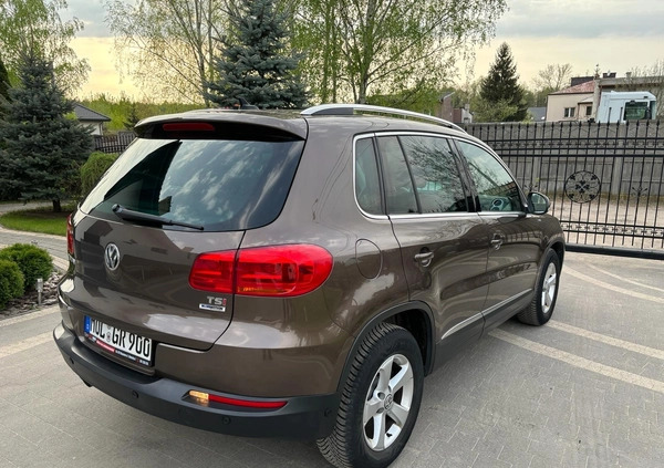 Volkswagen Tiguan cena 54700 przebieg: 177456, rok produkcji 2015 z Gniew małe 326